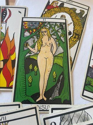 TAROT DIVINATION NAIPES COMAS COMPLETO