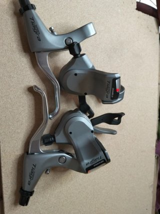 Kit Manillar Plano Shimano Tiagra 2x10v