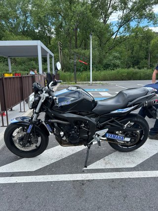 Yamaha FZ6 Naked Negra - ITV al día