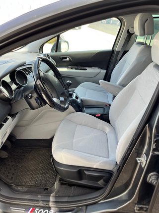 Peugeot 5008 2009