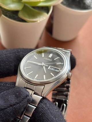 Seiko Quartz Black Day-Date