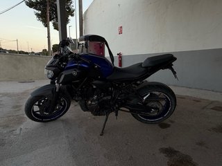 Yamaha MT-07 Naked