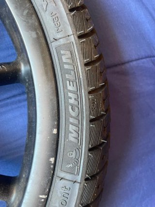 Neumático Michelin 90/80-16 GMP Winter + llanta