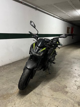 Kawasaki Z900 2019 Negra y Verde