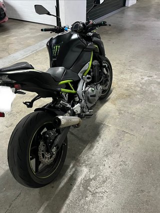 Kawasaki Z900 2019 Negra y Verde