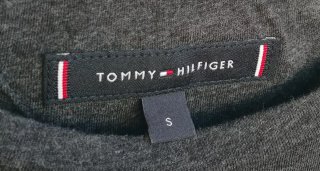 LOTE 8:1 camisa,1 camiseta Tommy Hilfiger  Talla S