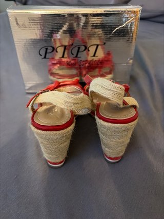 Cuñas Rojas