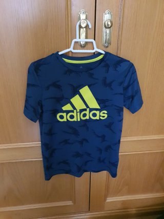 Camiseta Adidas niño 11-12 años nuevo