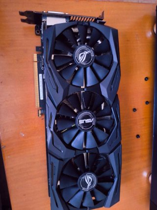 Tarjeta Gráfica ASUS ROG Strix GTX 1070 8GB Gaming