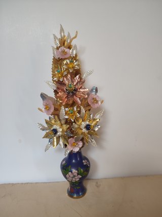Jarrones con flores de talco