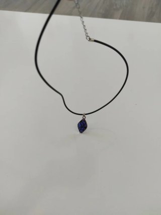 Colgante lágrima rombo azul y plata