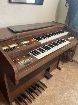 Órgano Electrónico Elka