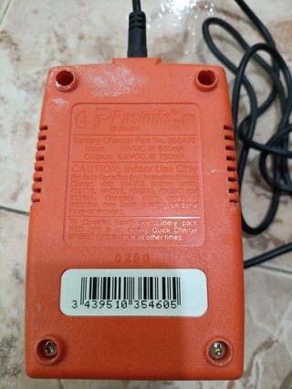 Cargador Paslode para baterías