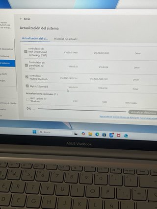 ASUS Vivobook 15 - Rápido y en buen estado