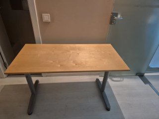 Escritorio de oficina madera y metal