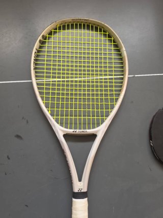 2 Raquetas Yonex VCORE 98L 285gr Puño 2