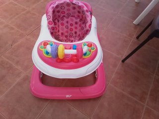 Tacatá para bebé con música