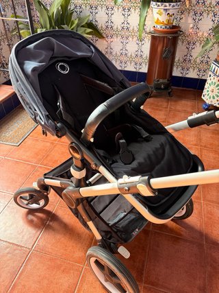 Bugaboo Fox Carrito Negro Capazo y Silla