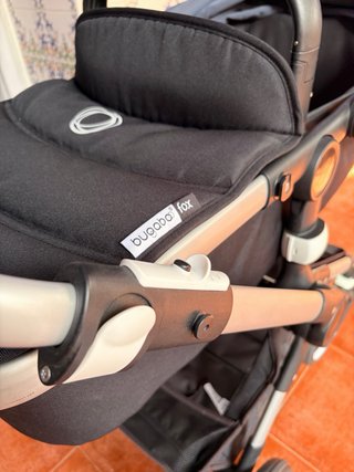 Bugaboo Fox Carrito Negro Capazo y Silla