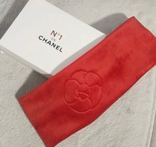 Chanel N°1  tote bag y diadema
