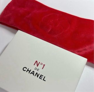 Chanel N°1  tote bag y diadema