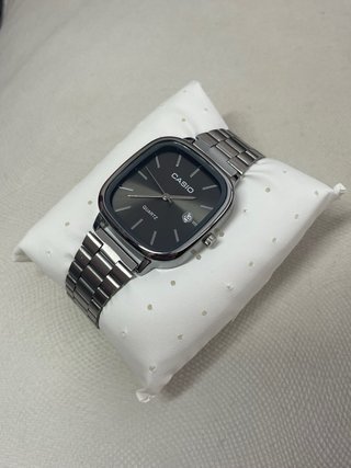 Reloj Casio Vintage Plateado y Negro