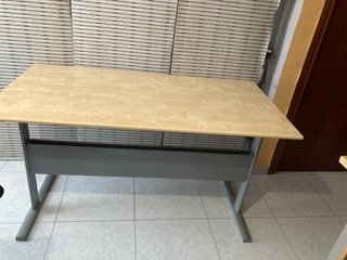 Mesa de oficina IKEA Galant madera/acero