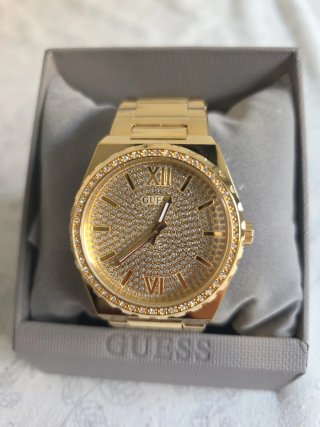 Reloj Guess Dorado Nuevo con precintos