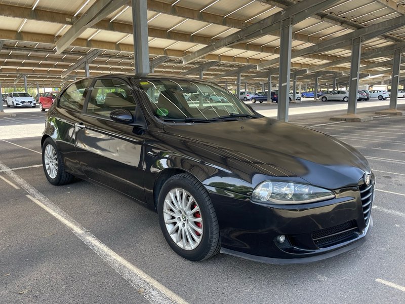 Alfa Romeo 147 2008 - foto 1