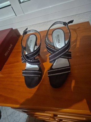 Tacones Melanie Fiesta Negro y Plata