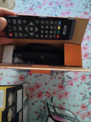 Lote: Antena TDT AXIL y 2 Teléfonos Panasonic