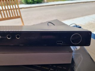 Sunstech DVPMK770 DVD Karaoke con Micrófonos