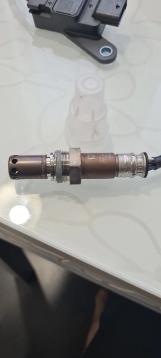 SENSOR NOX ORIGINAL DELANTERO MERCEDES.