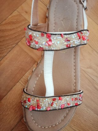 Sandalias Adornadas