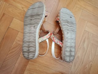 Sandalias Adornadas