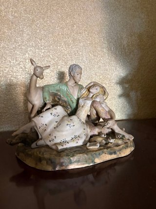 Figura decorativa pareja y ciervo