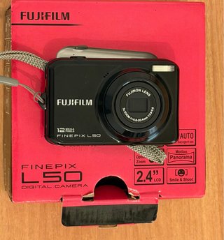 Cámara Fujifilm FinePix L50 Plata