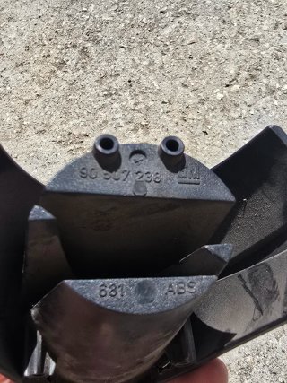 Emblema frontal Opel Calibra