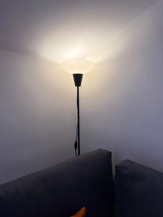Lámpara de pie negra y blanca 145cm