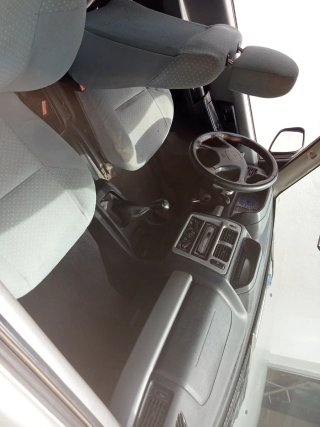 Mitsubishi Montero 2004