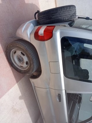 Mitsubishi Montero 2004