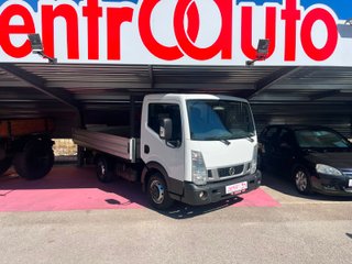 Nissan NT400 Cabstar Cabina Abatible