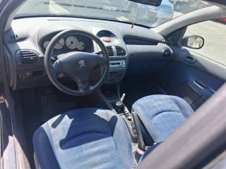 Peugeot 206 2003
