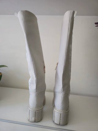 Botas altas blancas con cremallera, originales