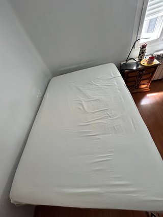 Cama 135x200 cm. Perfecto estado.