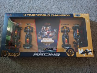 Bburago 4x Max Verstappen F1 Car Set