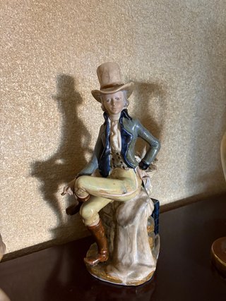 Figura de cerámica hombre con sombrero