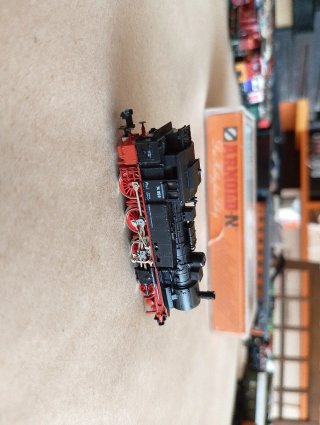 Locomotora ARNOLD