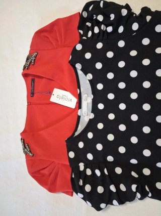 Blusa Top Manga Corta T. M/L Negro y Rojo