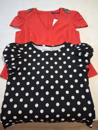 Blusa Top Manga Corta T. M/L Negro y Rojo